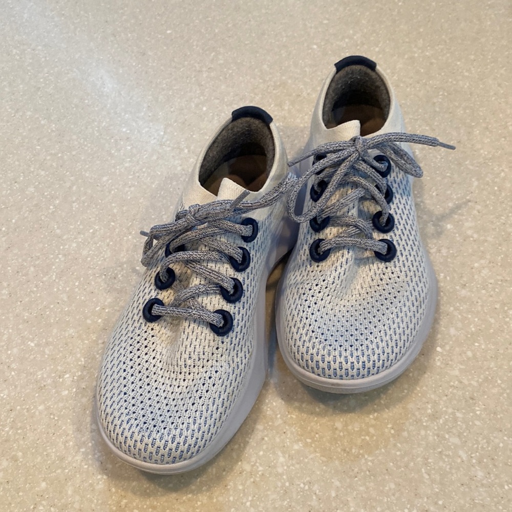 Women’s Allbirds Tree Dasher 1, size 7.5, Geyser color (light blue)